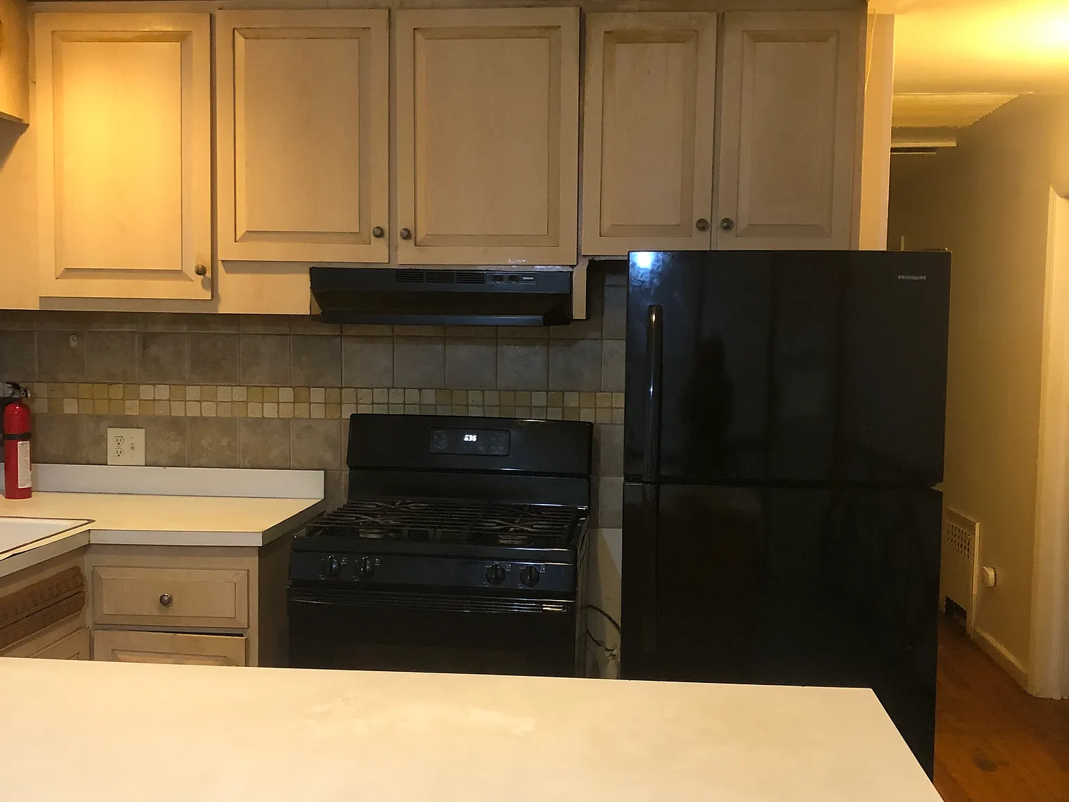 3 bed, 2.5 bath, $3,500 — Photo 2
