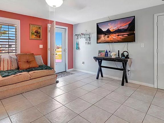 5th image of 11431 Linda Loma Dr