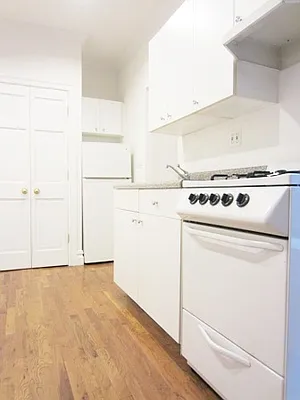 Rented by City Connections Realty | media 40