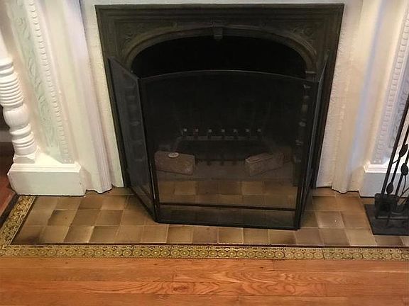 2nd image of 60 W 89th St APT 1F