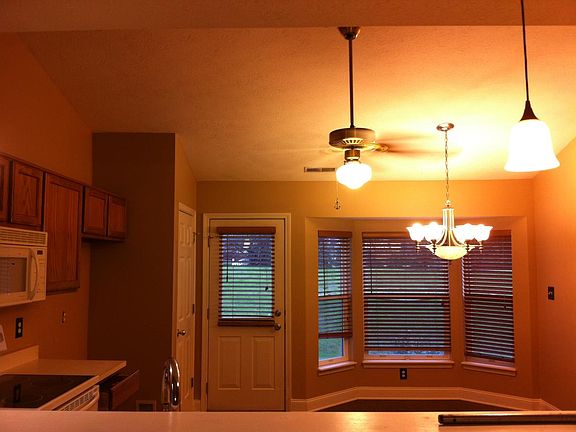 Kitchen and Breakfast area