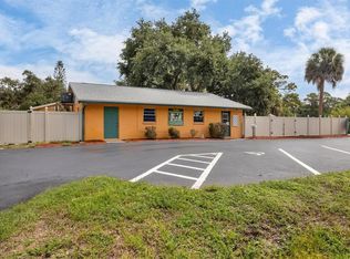 220 N McCall Rd, Englewood, FL 34223