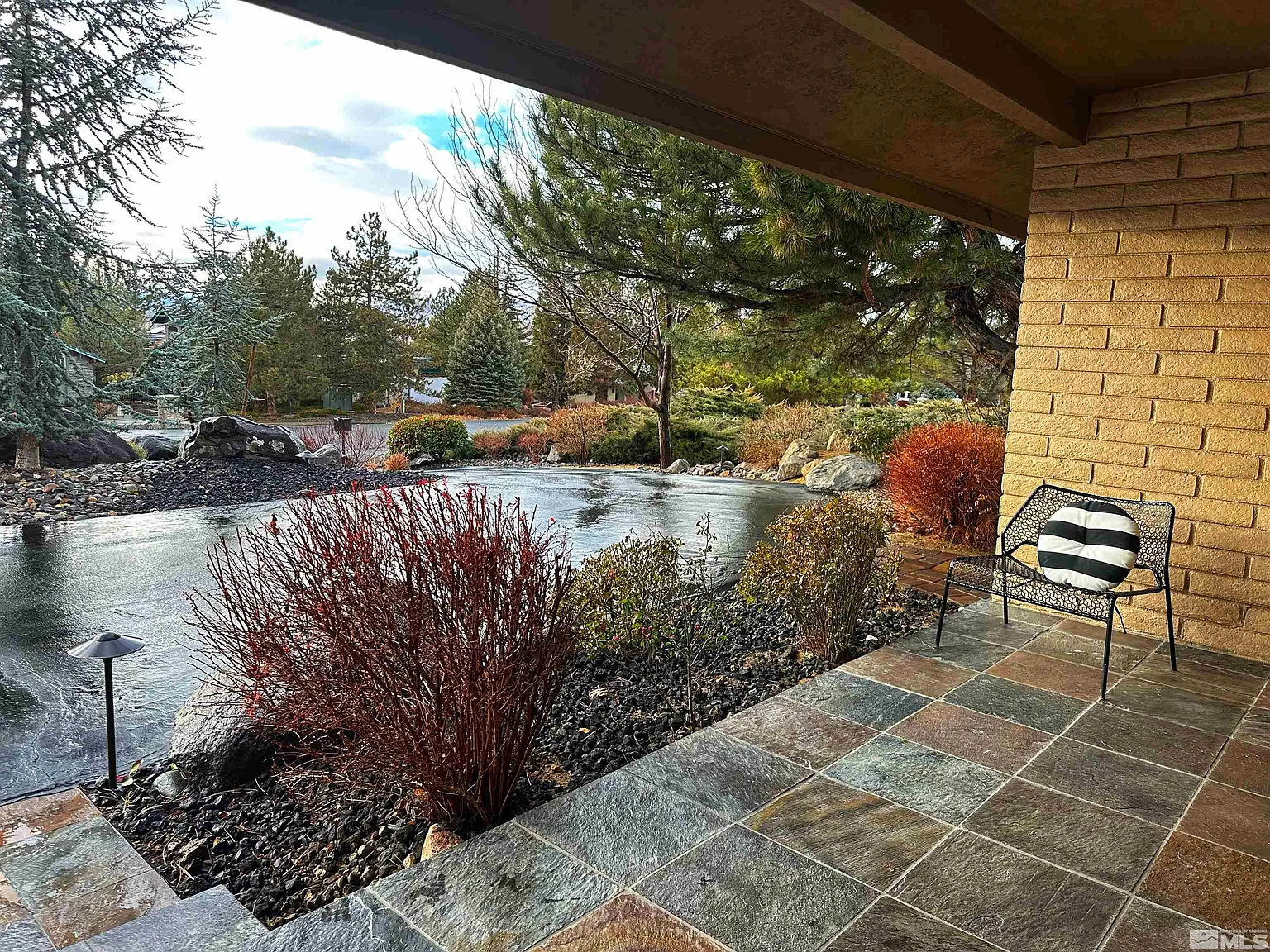 5540 E Hidden Valley Dr photo 1