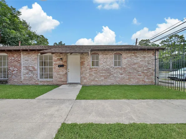 10006 Neuens Rd APT 1, Houston, TX 77080
