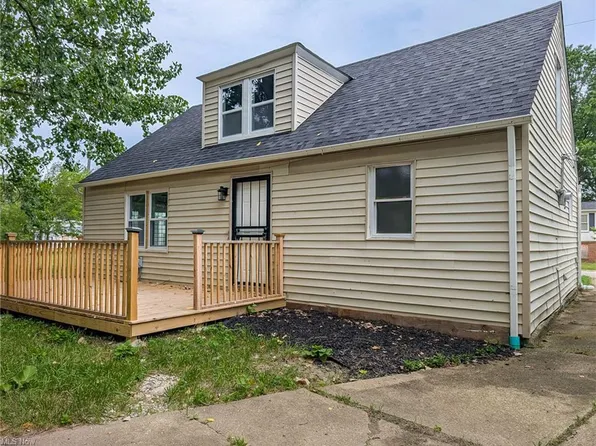 14817 Naples Ave, Cleveland, OH 44128