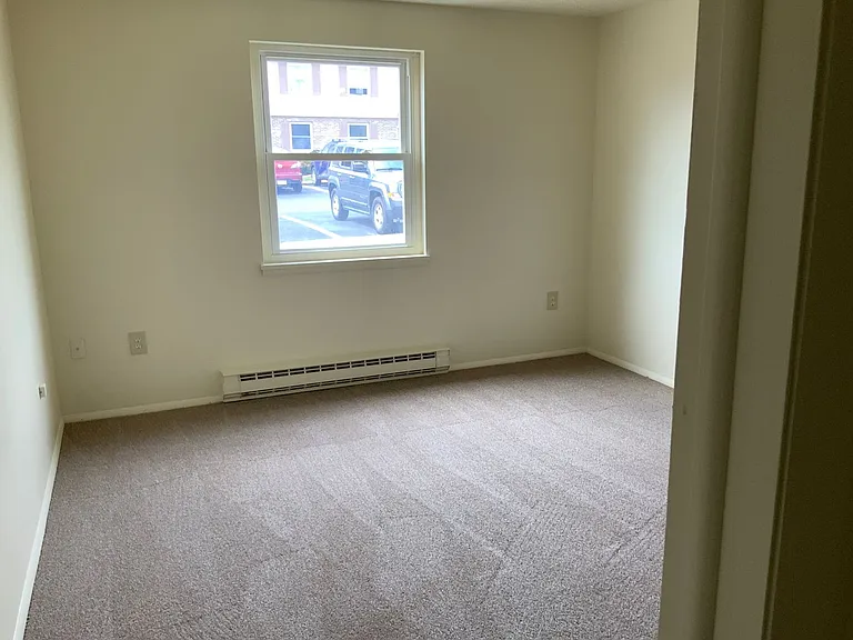 332 Timberhaven Dr — Photo 2