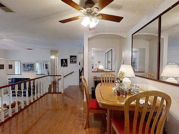 4th image of 625 N Hartley Cir