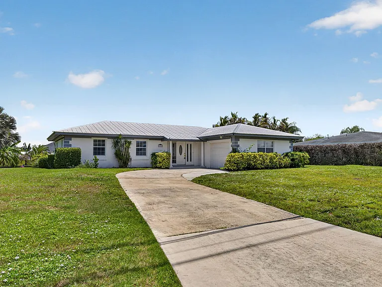 416 SE Naranja Ave — Photo 55