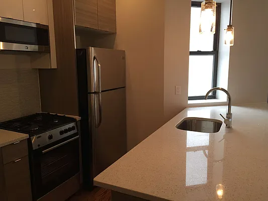 Rented by Zuz Realty | media 54