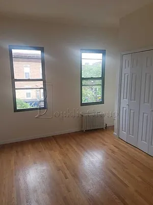 Rented by Bouklis Group | media 5