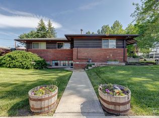 155 W Butterfield St, Weiser, ID 83672