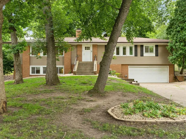 4462 Ellerdale Rd, Minnetonka, MN 55345