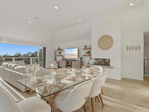 2nd image of 1712 Burgundy Rd