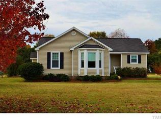 7208 Partinwood Dr, Fuquay Varina, NC 27526