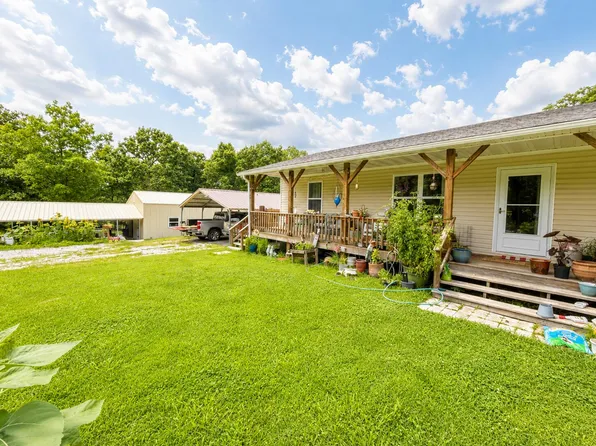 2843 S State Highway 5, Squires, MO 65755
