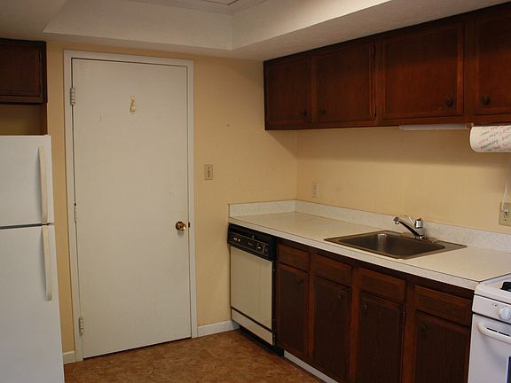 4th image of 26675 Lake Of The Falls Blvd