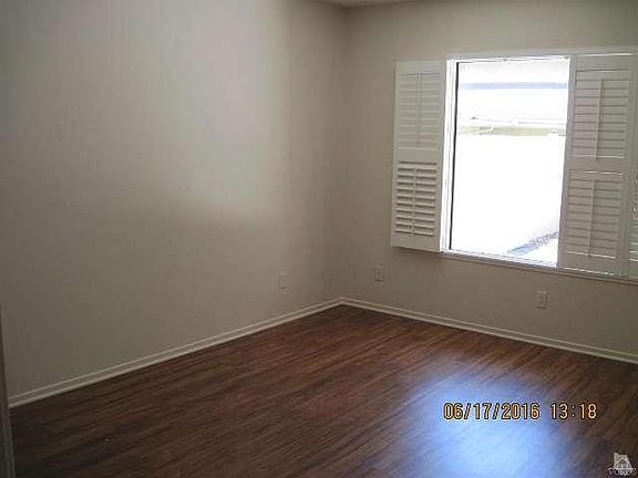 4th image of 751 Tennyson Ln