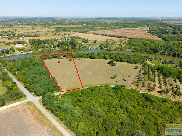 2 W Resaca Dr, Los Fresnos, TX 78566