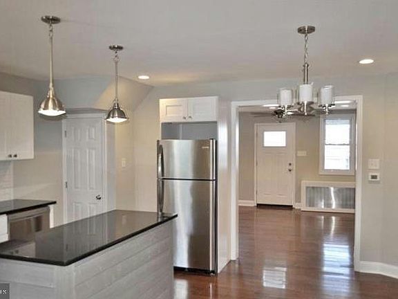 3rd image of 5910 N 21st St