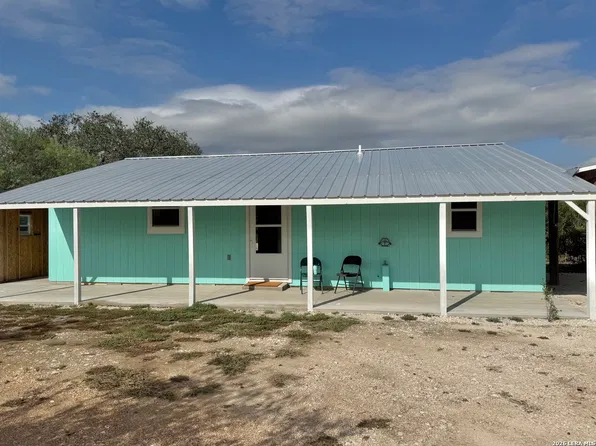 153 Pvt. 4022, Beeville, TX 78102