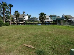1208 Sailfish St, Bayou Vista, TX 77563