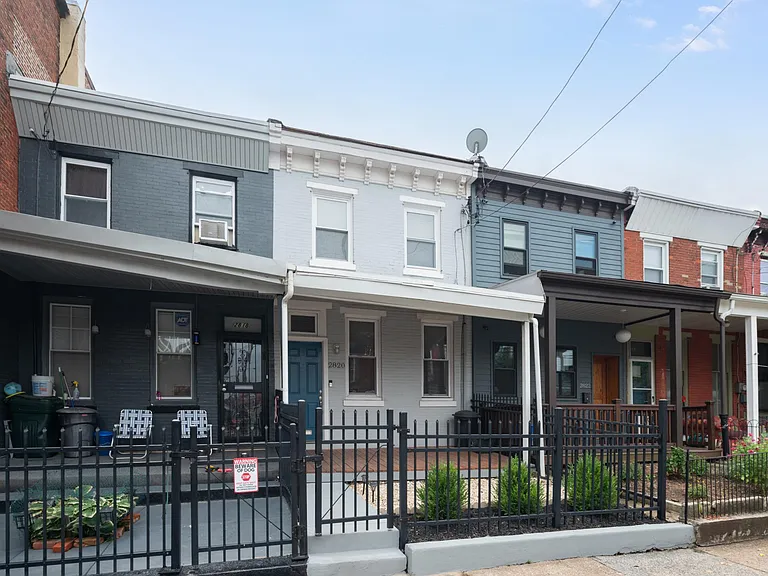2820 W Stiles St — Photo 15