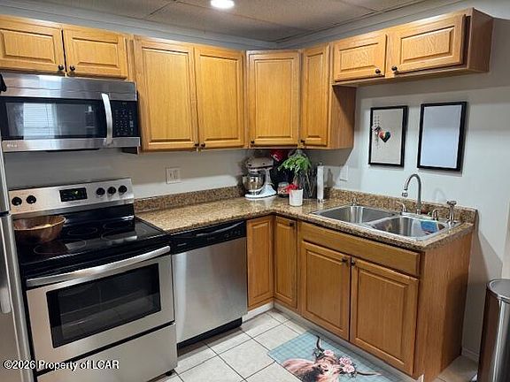 5th image of 112 Shoemaker St