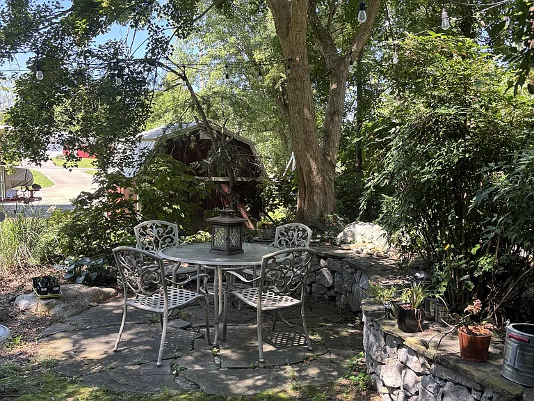 3048 Edgemont Dr — Photo 28