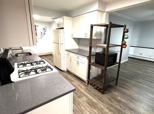 (Undisclosed Address), Elmwood Park, NJ 07407