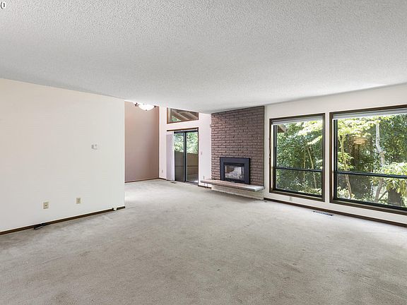 4th image of 10505 SE Crystal Lake Ln