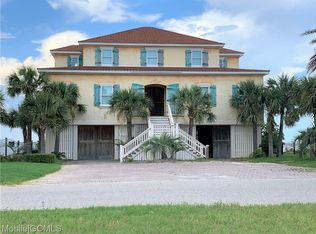 554 Barcelona Dr, Dauphin Island, AL 36528