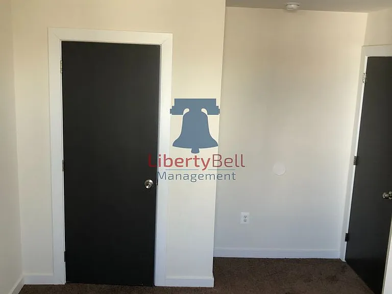 5923 Windsor Ave — Photo 13