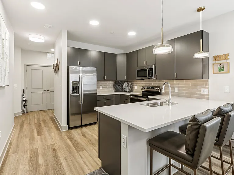 770 3rd Ave SW — Photo 32