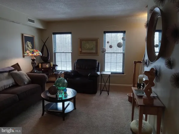 178 Wellington Ter #13A, Lansdale, PA 19446