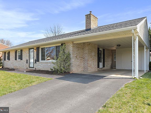 2nd image of 13903 Green Mountain Dr