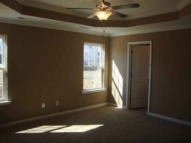 2nd image of 938 Coolidge Ct