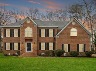 102 Homestead Pl, Yorktown, VA 23693