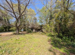 1906 Deerfield Rd, Benton, AR 72019