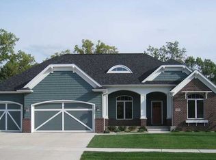 3006 Old Orchard Rd NE, Cedar Rapids, IA 52402