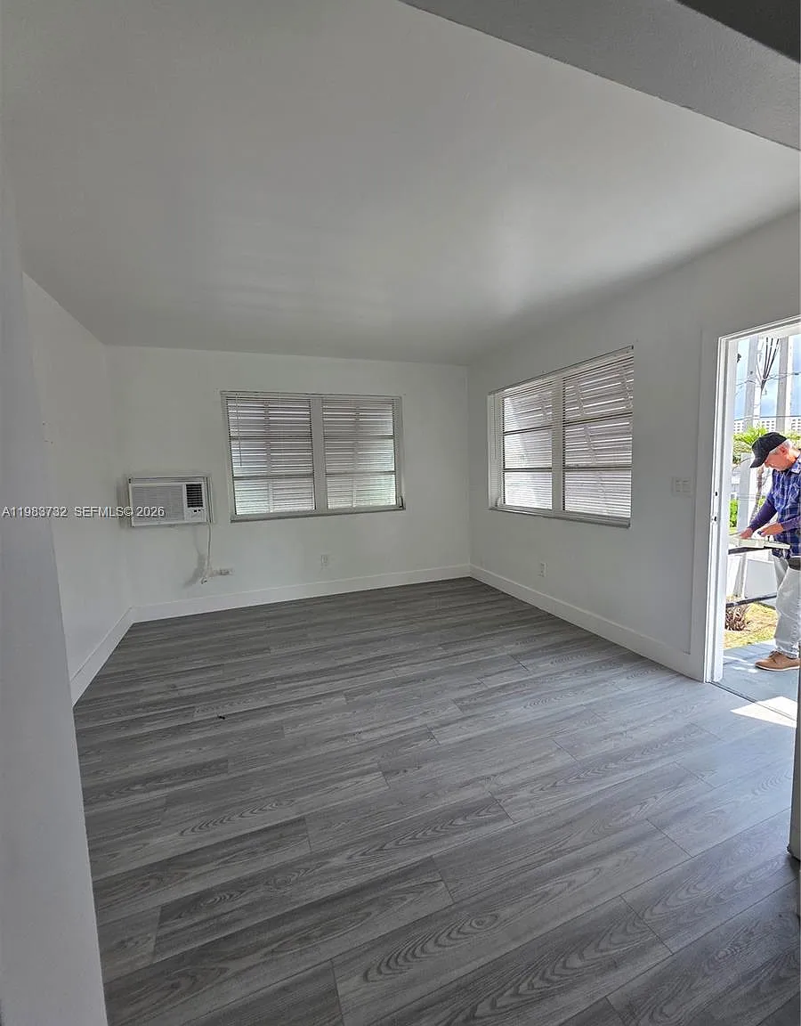 Country Club Estates Sec — Photo 3