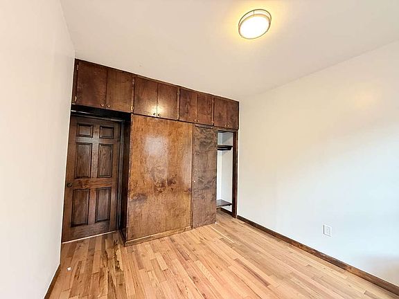 5th image of 166 E 118th St APT 12
