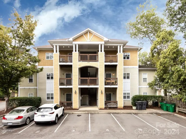 3923 Arbor Ln, Charlotte, NC 28209