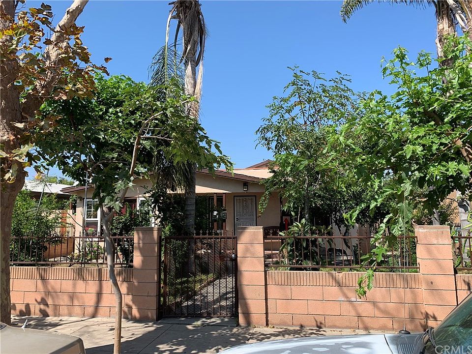 2nd image of 841 S Philadelphia St