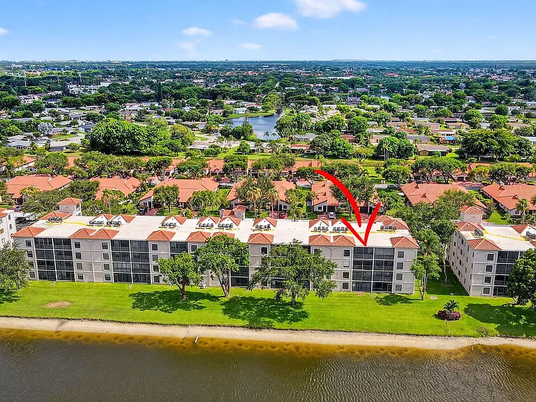 6193 Pointe Regal Cir #402 — Photo 39