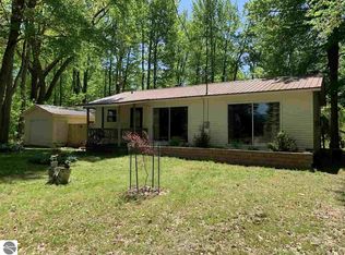 601 Hillcrest Dr, Lake, MI 48632
