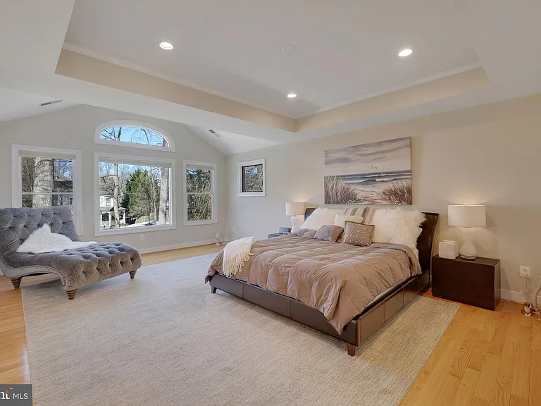 5922 Chesterbrook Rd — Photo 43