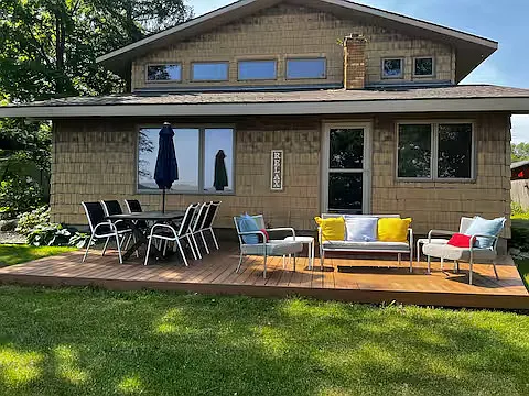 3 bed, 1920 sqft, $3,200 — Photo 2