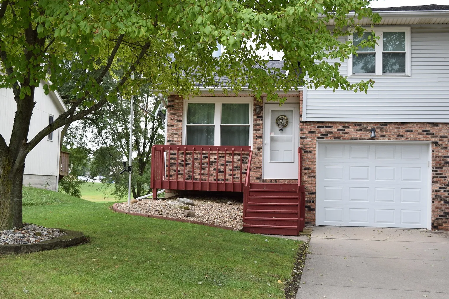 1414 Challis Dr photo 1