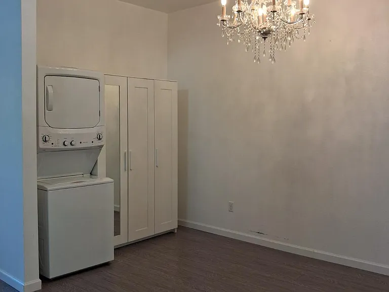 309 Kansas Ave #1/2 — Photo 19