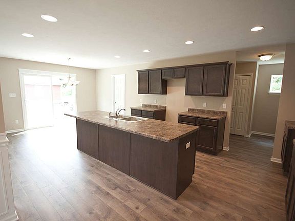 Kitchen with Island and walk in pantry